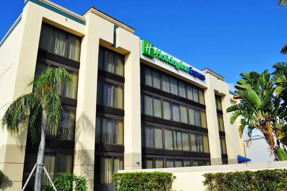 Holiday Inn Express Boca Raton - West By Ihg Екстериор снимка