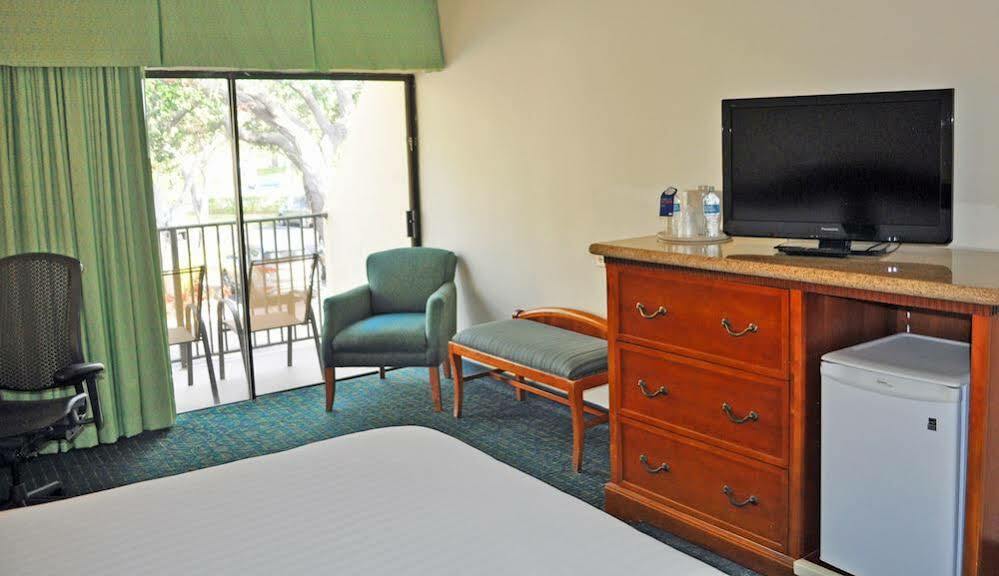 Holiday Inn Express Boca Raton - West By Ihg Екстериор снимка