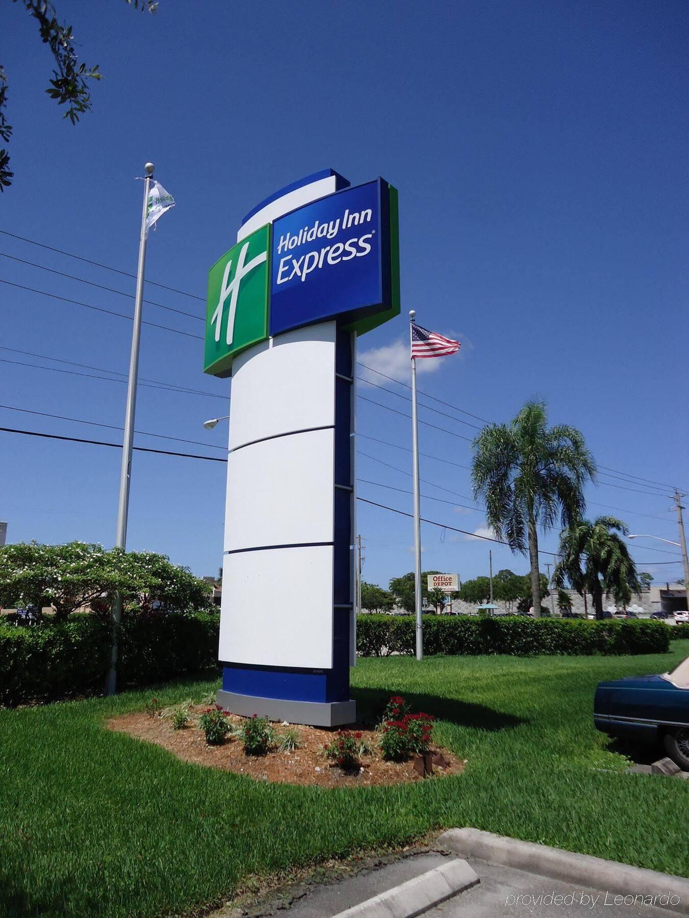 Holiday Inn Express Boca Raton - West By Ihg Екстериор снимка